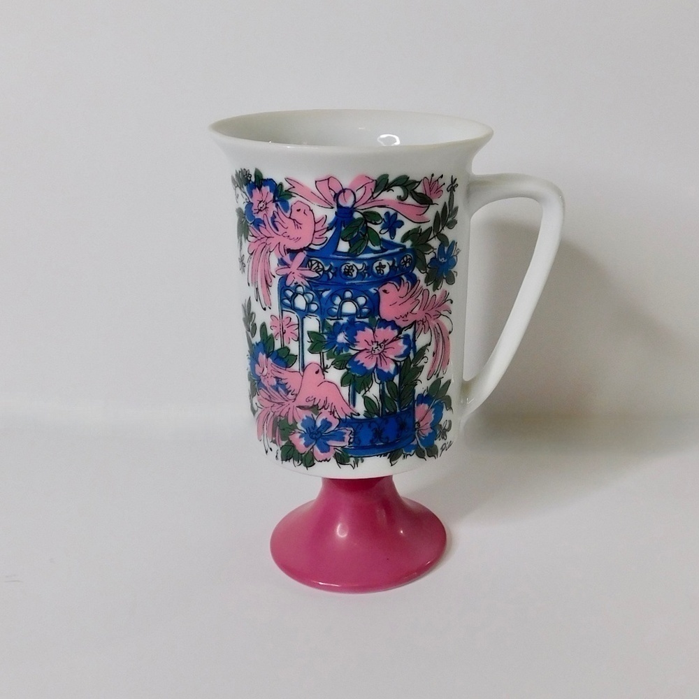 Vintage ARNART‎ 5th Ave Birds Floral Footed Pedestal Mug Coffee Tea Pink White